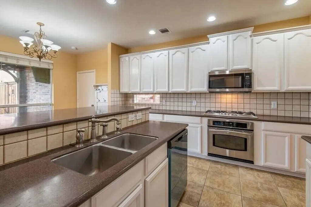 2056 Barret Drive Frisco TX 75033