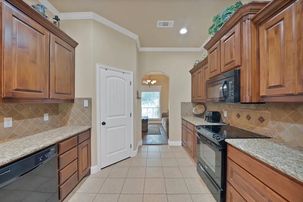 112 Meadow Arbor Drive Weatherford TX 76085