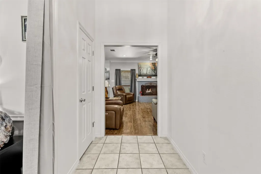 500 Little Creek Trail Oak Leaf TX 75154