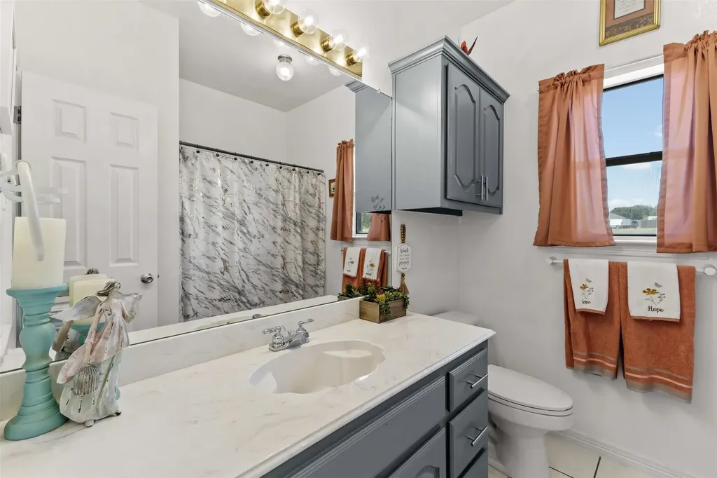 500 Little Creek Trail Oak Leaf TX 75154
