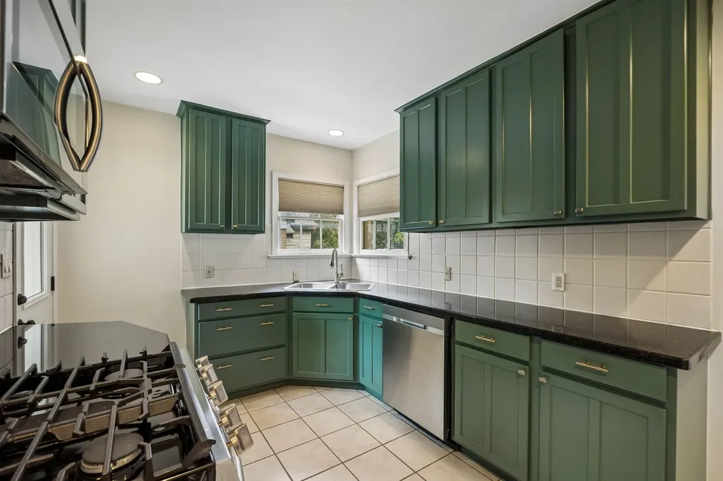 5746 Monticello Avenue Dallas TX 75206