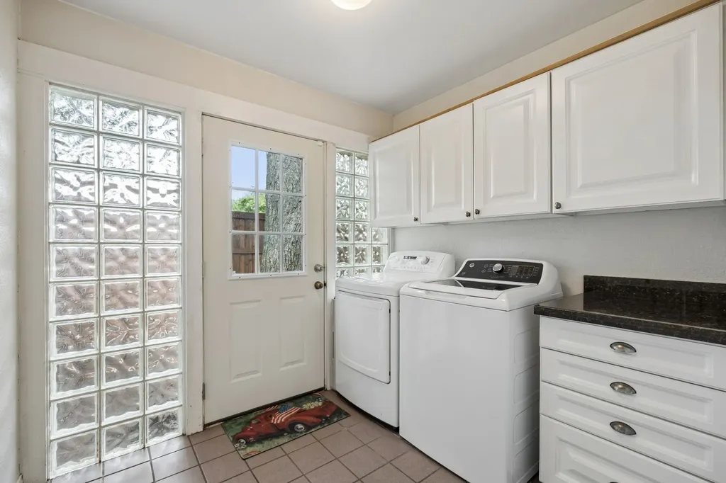 5746 Monticello Avenue Dallas TX 75206