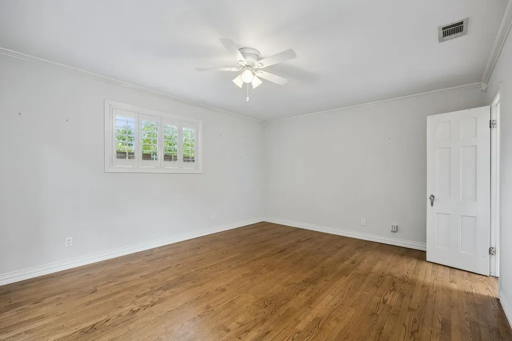 5746 Monticello Avenue Dallas TX 75206