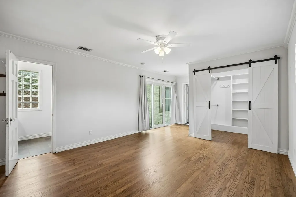 5746 Monticello Avenue Dallas TX 75206