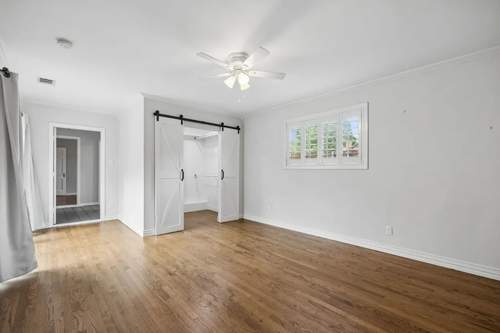 5746 Monticello Avenue Dallas TX 75206