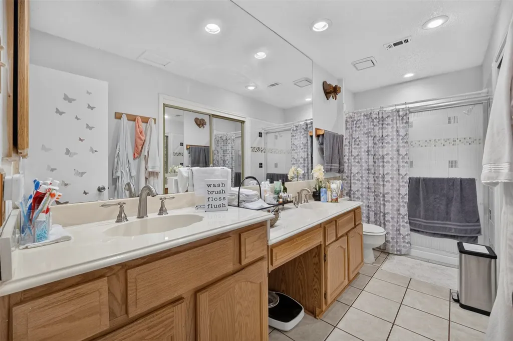 1732 Alameda Drive Mesquite TX 75150