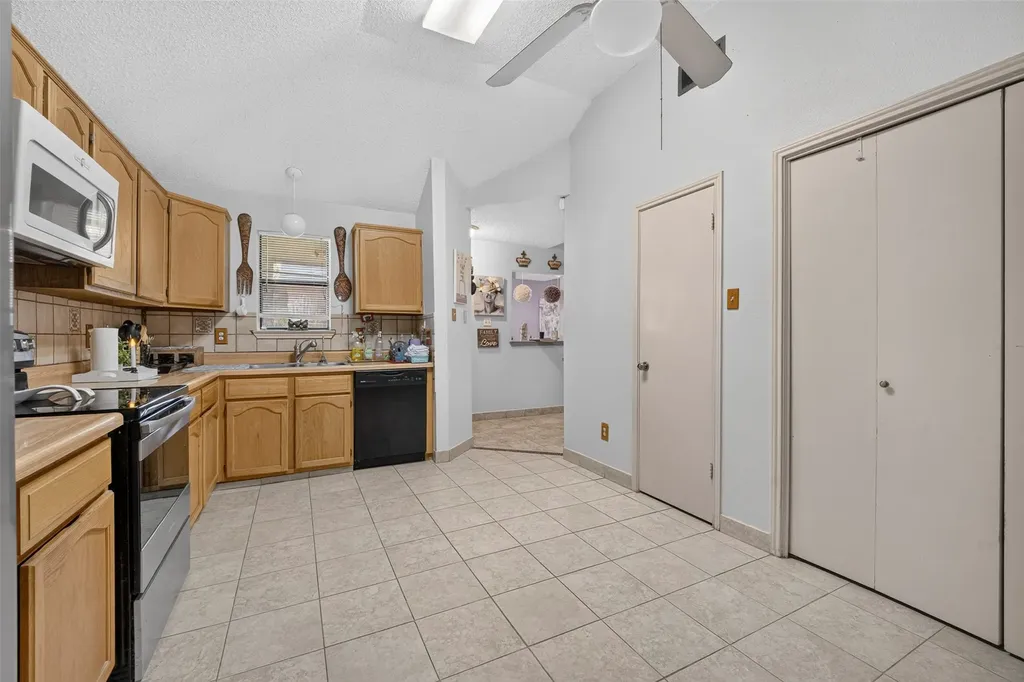 1732 Alameda Drive Mesquite TX 75150