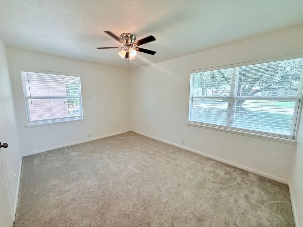 1411 W Shields Drive Sherman TX 75092