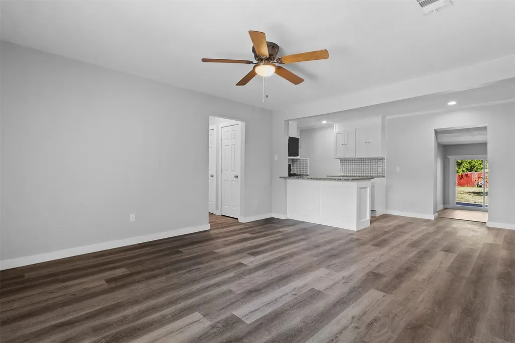 8719 Freeport Drive Dallas TX 75228