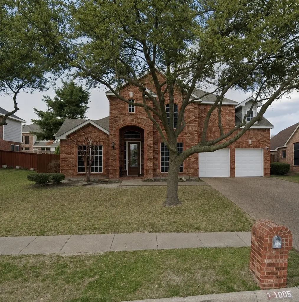 1005 Raspberry Lane Desoto TX 75115