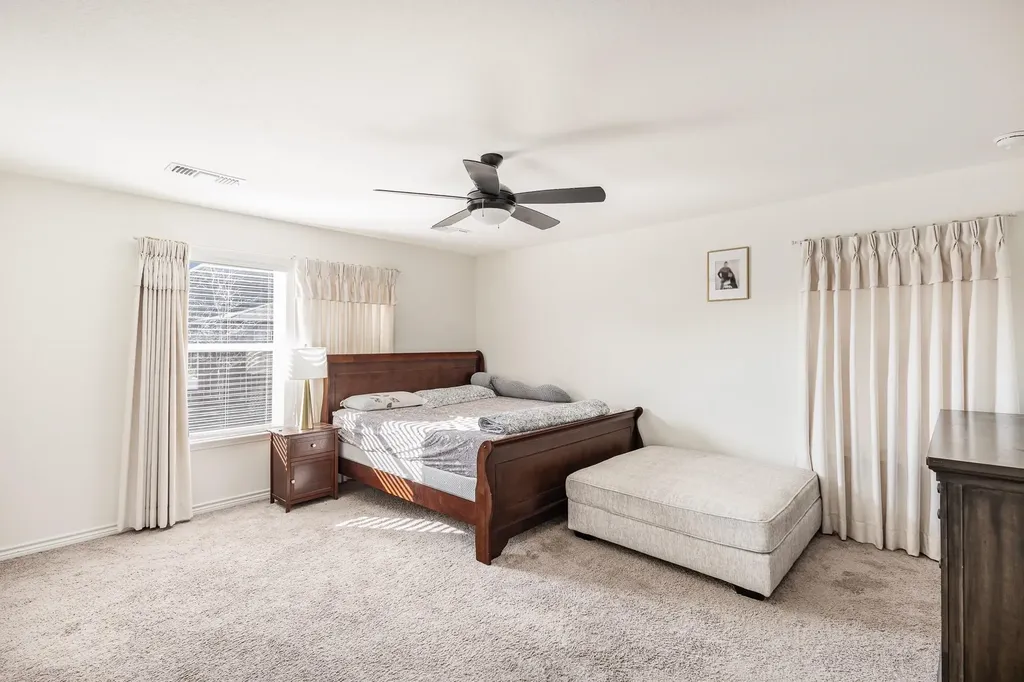 936 Waggoner Drive Aubrey TX 76227