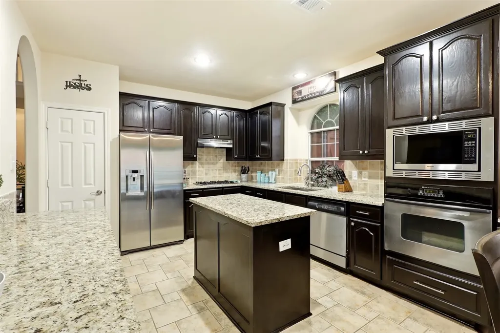 5804 Logan Drive Plano TX 75094