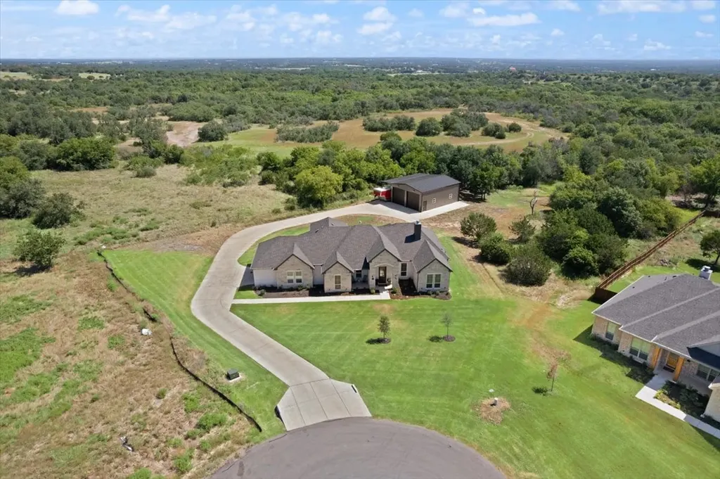 1028 Gatlin Circle Springtown TX 76082