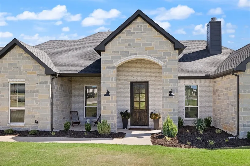 1028 Gatlin Circle Springtown TX 76082