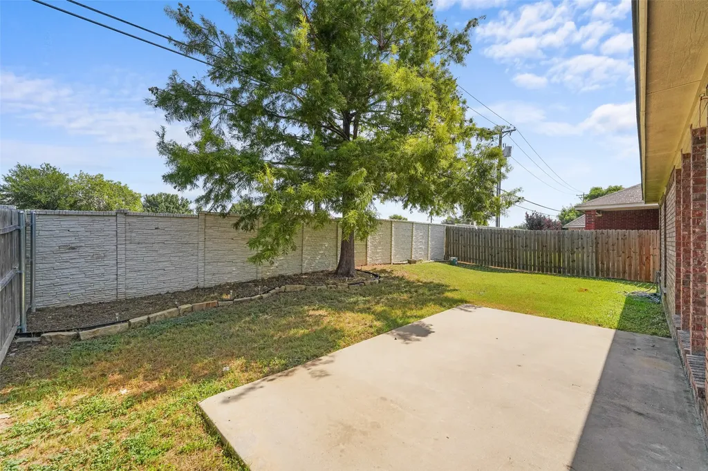556 Caravan Drive Fort Worth TX 76131
