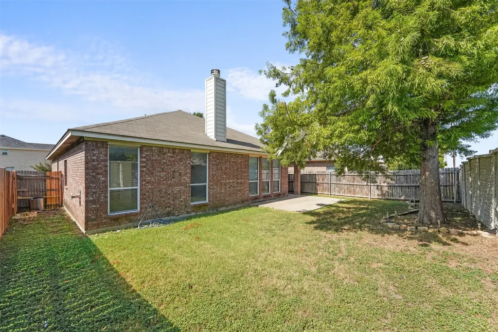 556 Caravan Drive Fort Worth TX 76131
