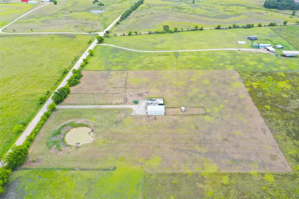 2275 County Road 4185 Meridian TX 76665