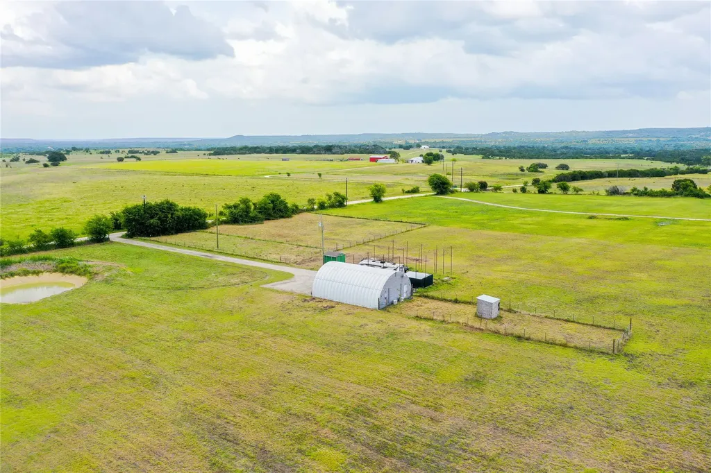 2275 County Road 4185 Meridian TX 76665