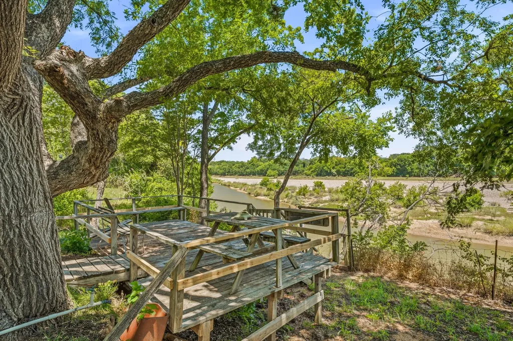 4527 S Keller Road Mineral Wells TX 76067