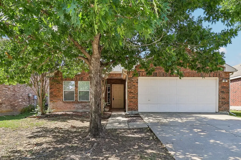 6008 Marsh Rail Drive Denton TX 76208