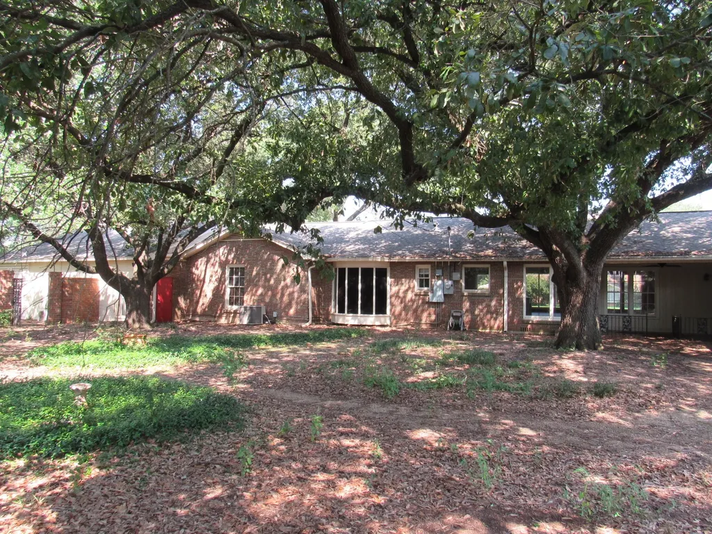 3300 Oakridge Lane Waco TX 76708