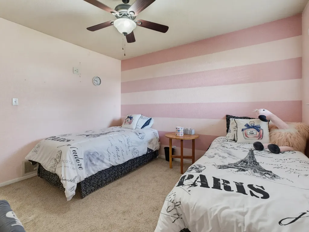 702 Preston Street Bowie TX 76230