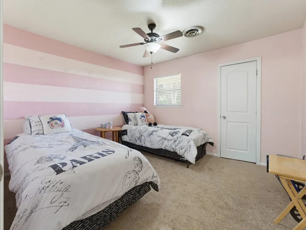 702 Preston Street Bowie TX 76230