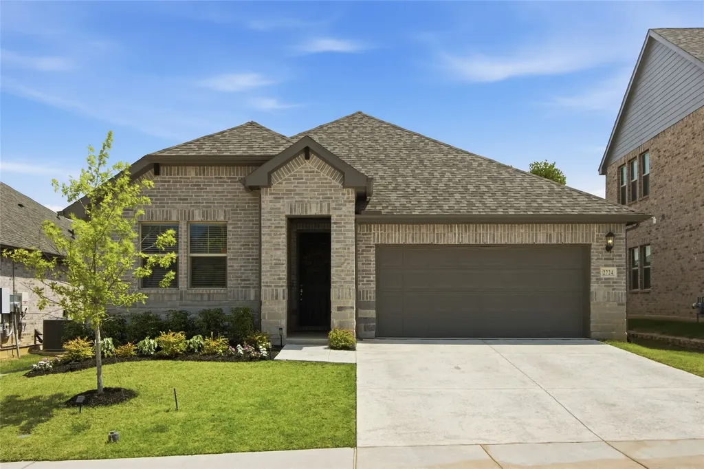 2724 Acadia Drive Corinth TX 76210