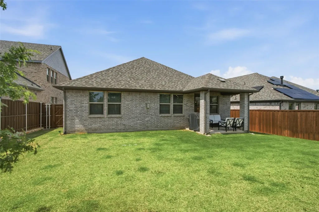 2724 Acadia Drive Corinth TX 76210