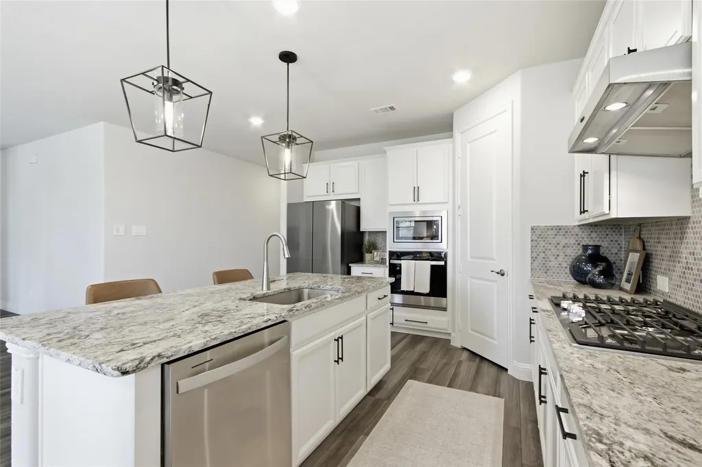 2724 Acadia Drive Corinth TX 76210