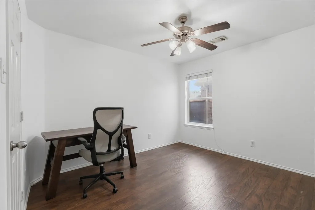 4507 Fox River Trail Arlington TX 76017