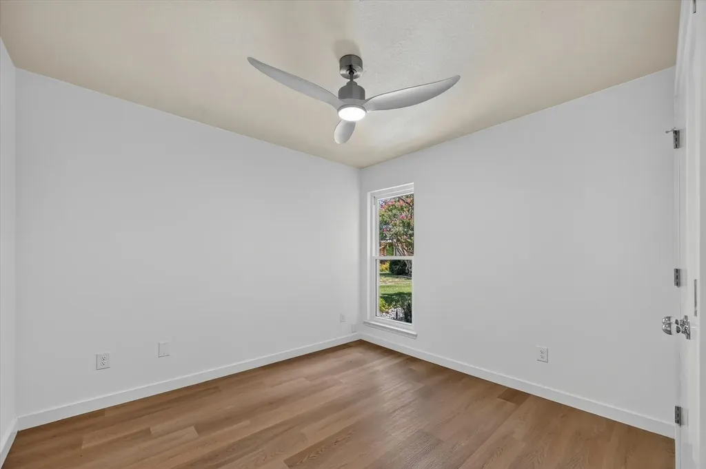 1019 Ridgeview Circle Carrollton TX 75007