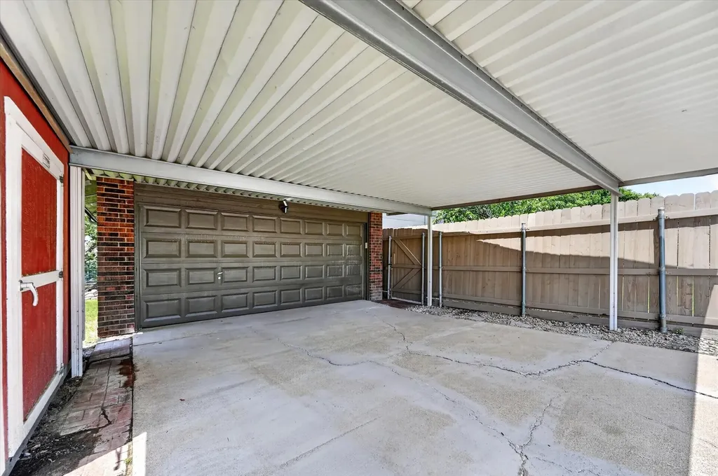 1019 Ridgeview Circle Carrollton TX 75007