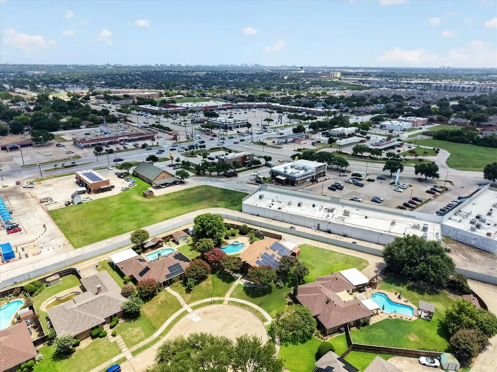 1019 Ridgeview Circle Carrollton TX 75007