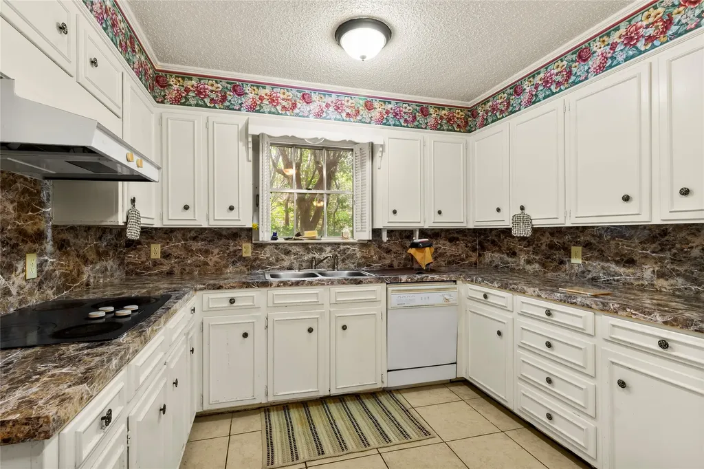 2641 Woodmont Circle Waco TX 76710