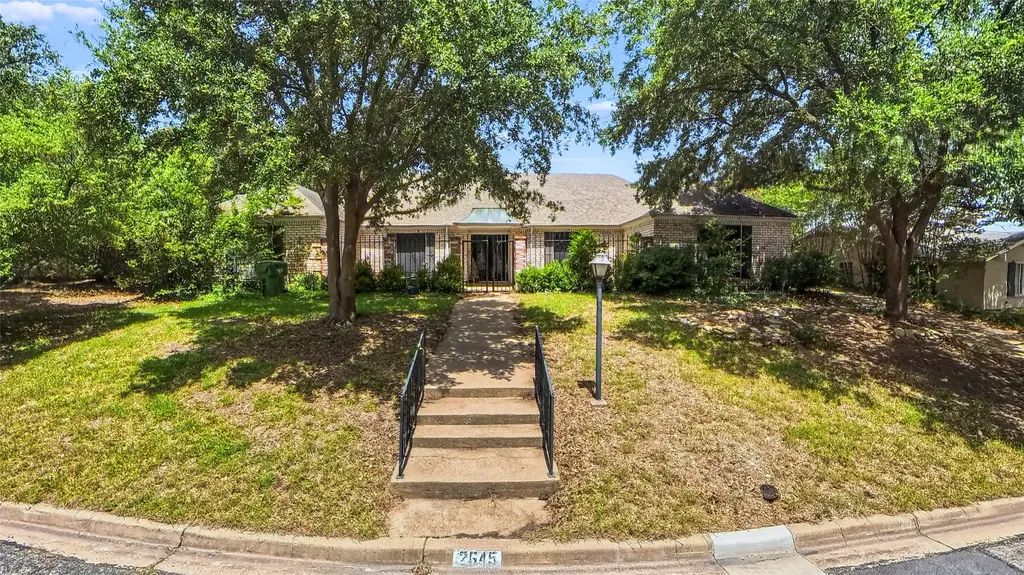 2641 Woodmont Circle Waco TX 76710