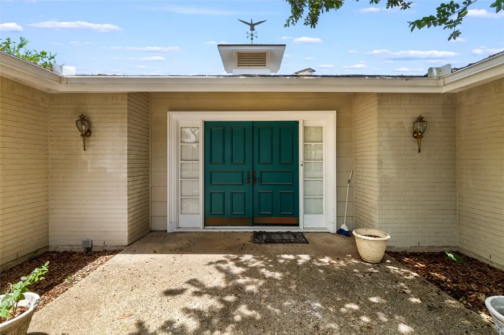 2641 Woodmont Circle Waco TX 76710