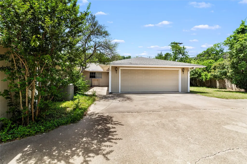 2641 Woodmont Circle Waco TX 76710