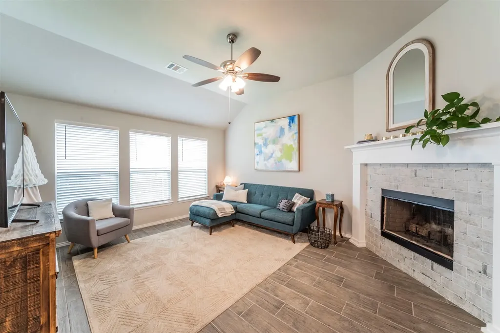1828 Abelia Lane Weatherford TX 76086