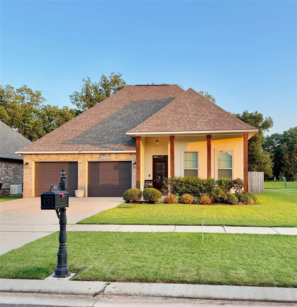 457 Mangrove Lane Bossier City LA 71111