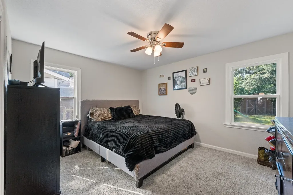 809 Phillips Street Cleburne TX 76033