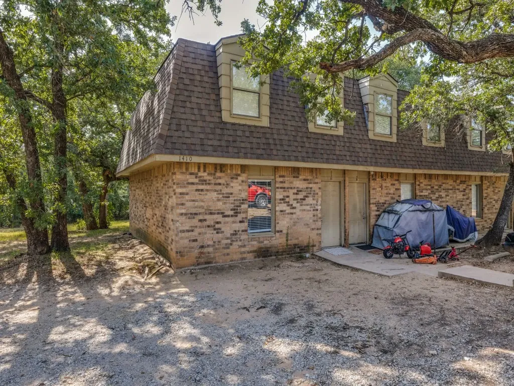 1408 Arvel Circle Reno TX 76020