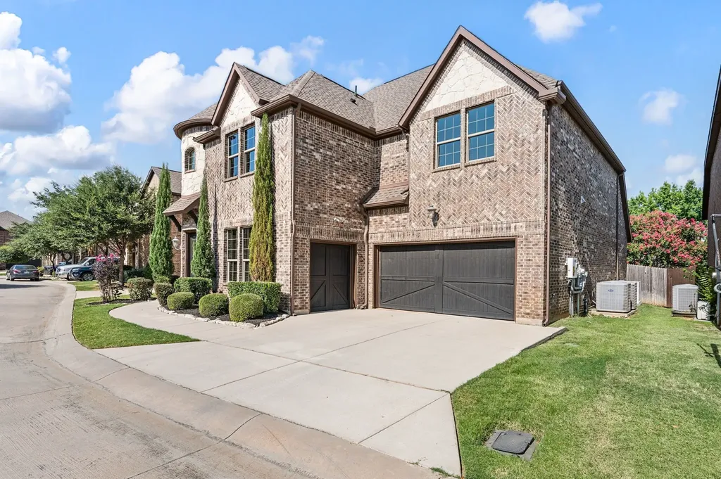 7216 E Nirvana Circle North Richland Hills TX 76182