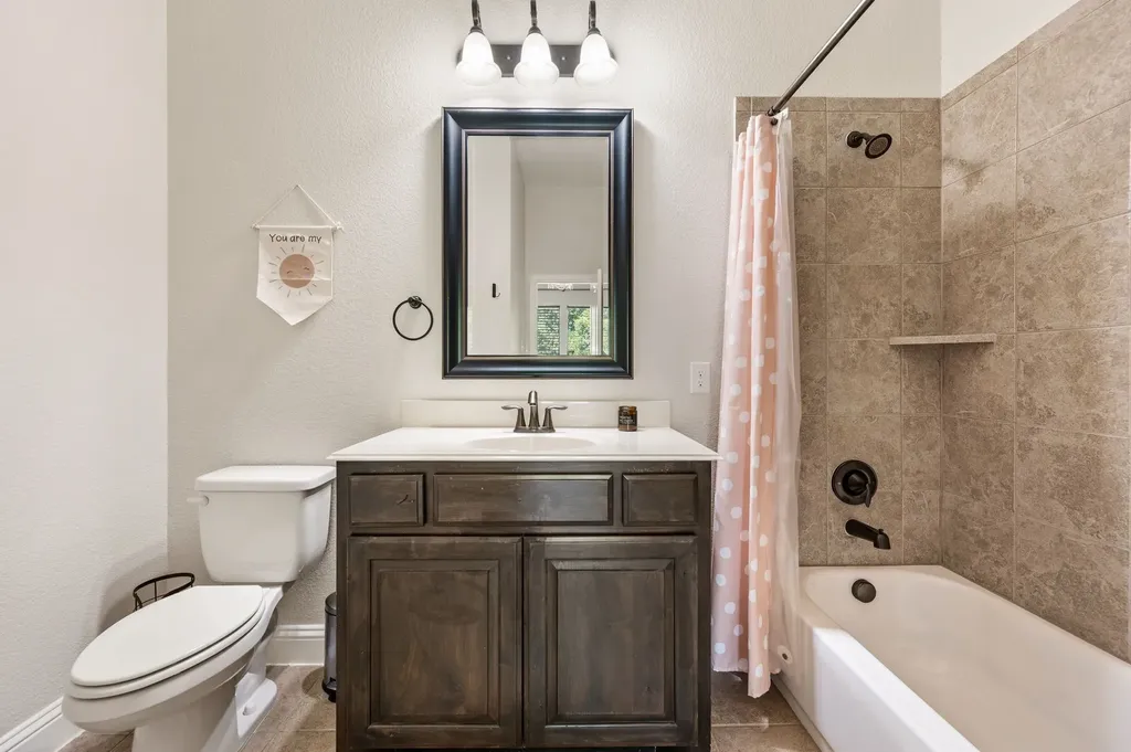 7216 E Nirvana Circle North Richland Hills TX 76182