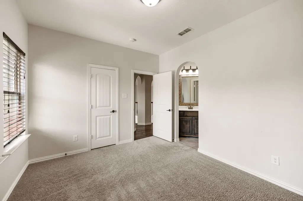 7216 E Nirvana Circle North Richland Hills TX 76182