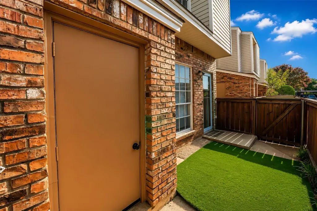 12921 Abrams Road Dallas TX 75243