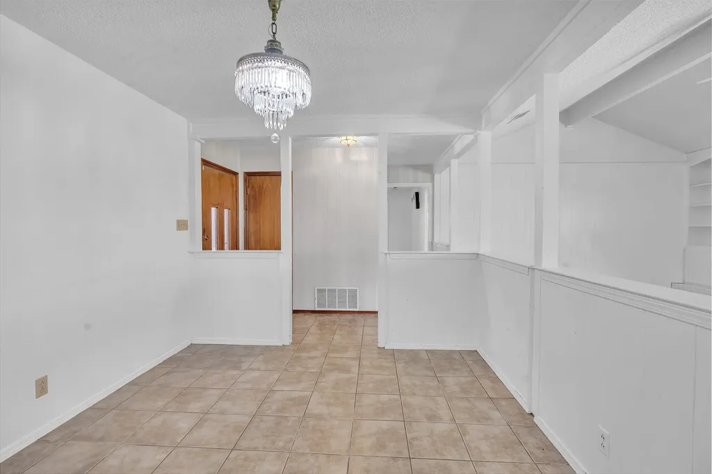 1720 Timbercreek Road Benbrook TX 76126