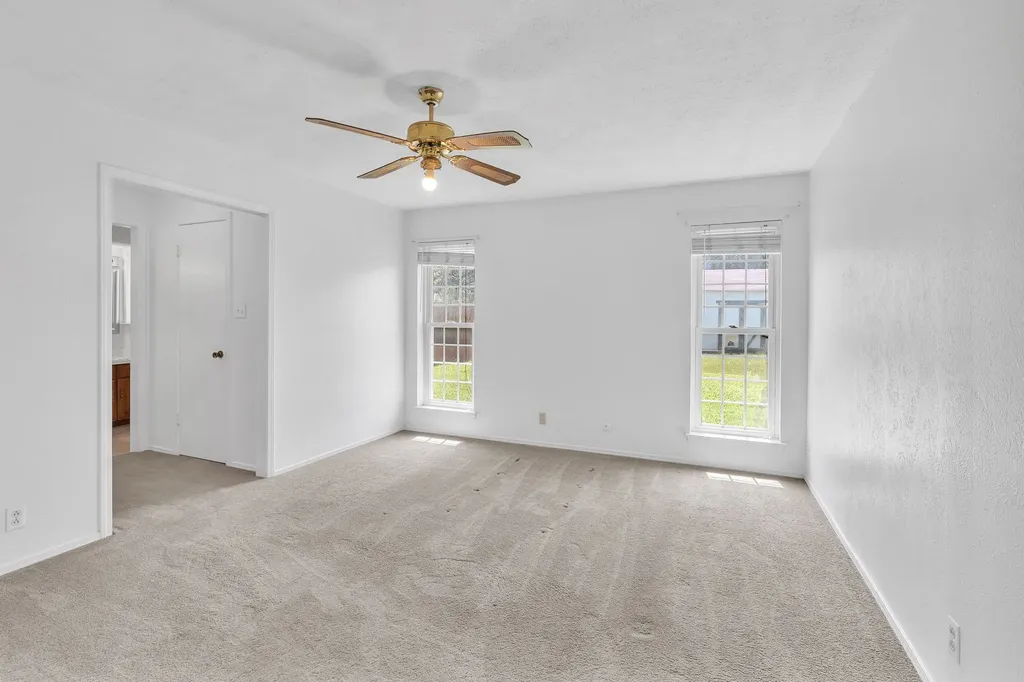 1720 Timbercreek Road Benbrook TX 76126