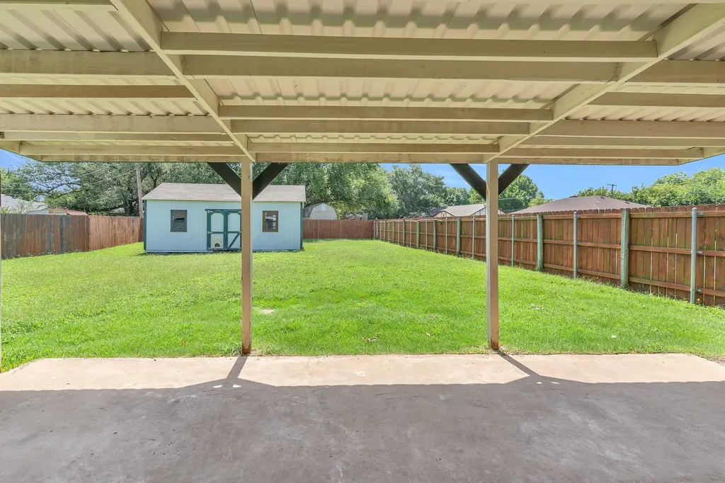 1720 Timbercreek Road Benbrook TX 76126
