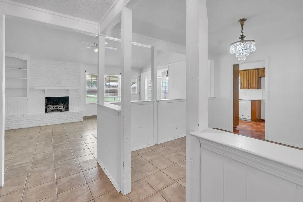 1720 Timbercreek Road Benbrook TX 76126